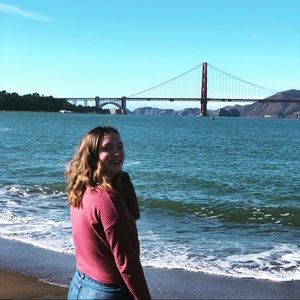 Meet your Posher, Ella